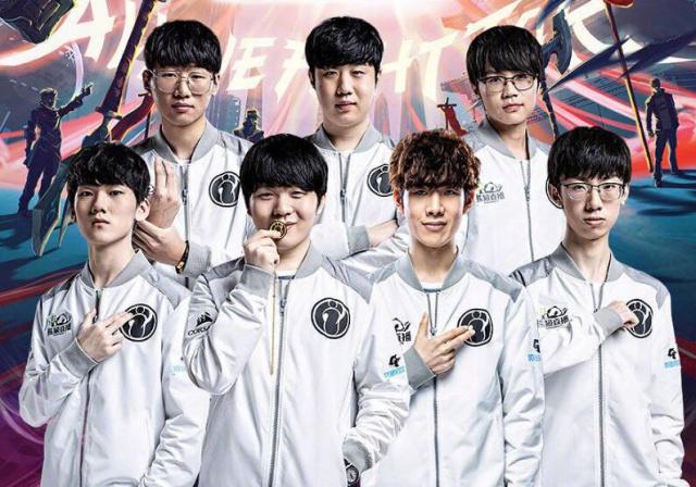 种对现实困 种对现实困