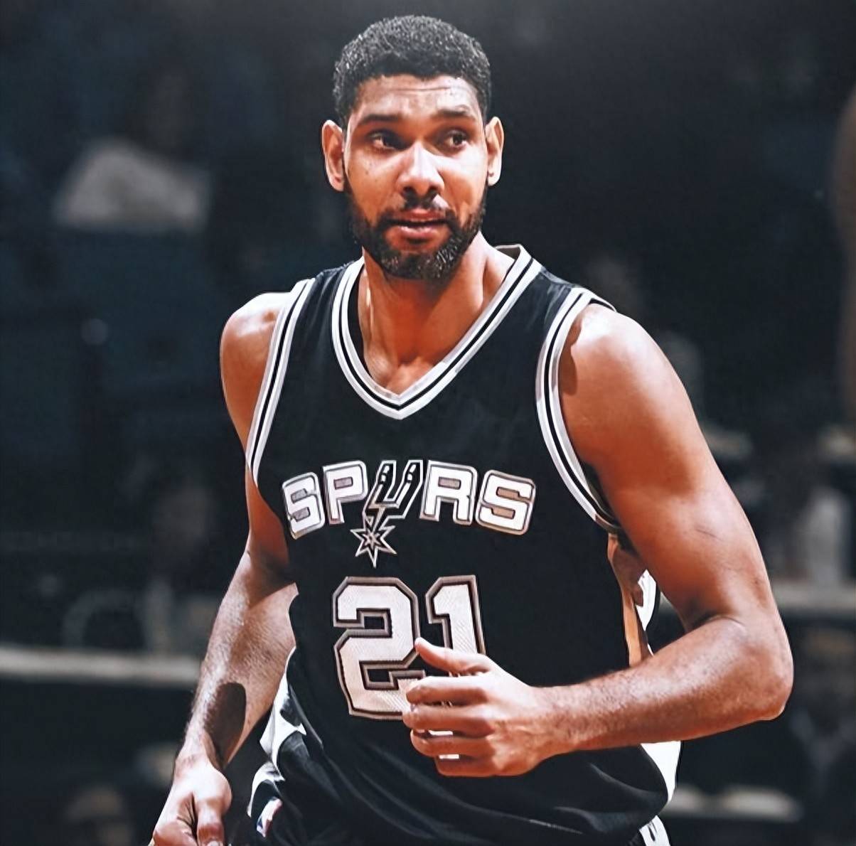 过发球变化 过发球变化